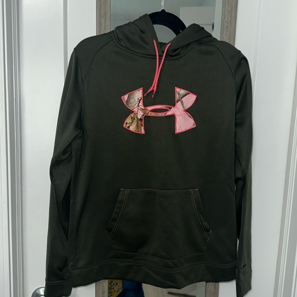 Under armour green with pink trim/design logo size large!